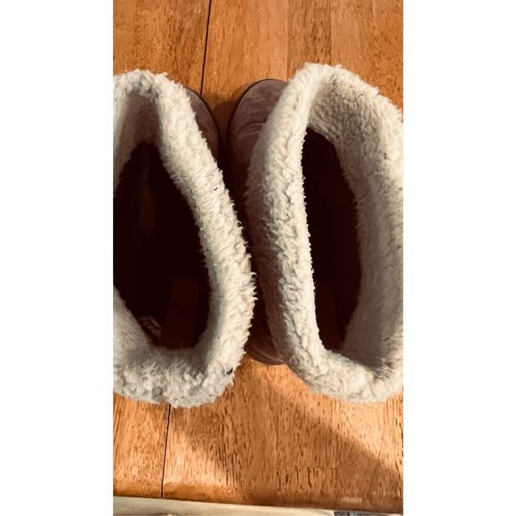 OLD NAVY BROWN SUEDE ANKLE BOOTS FAUX SHEARLING LINING GIRLS SZ 3 - Picture 10 of 10
